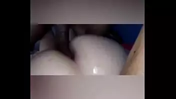 Novinha tendo orgasmo