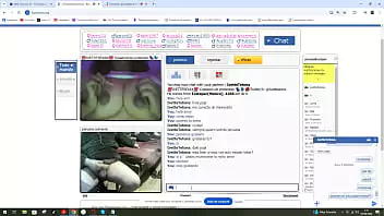 Peituda batendo punheta