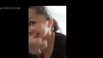 Professora faz sexo com alunos