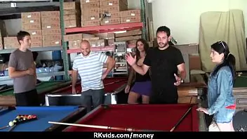 Se exibindo em público