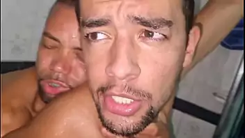 Sexo gay caseiro