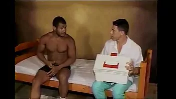 Sexo gay medico