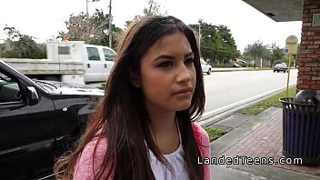 bang bus anal bang bus anal Mamãe liga para Kate enquanto ela está fodida