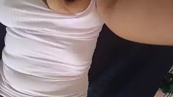 Brincando com a buceta da filha