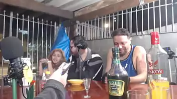 chupando no podcast Sexo Quente 