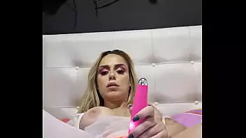 Gozando na ninfeta