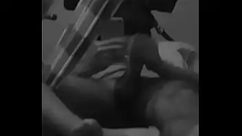 Homem batendo bronha