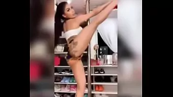 Mc mirella pelada 2025