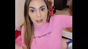Mimi boliviana se masturbando
