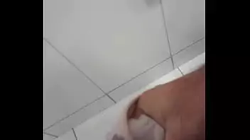 mulher gozando na calcinha mulher gozando na calcinha Gozando na calcinha dela 3