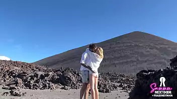 Mulher vulcão nua