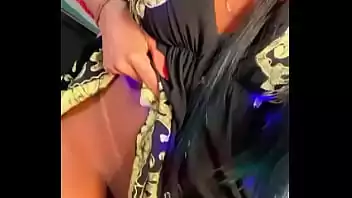 Novinha safada de calcinha