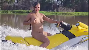 Novinha vazada pelada