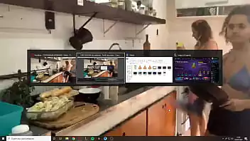 Pagou peitinho em live