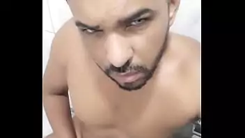Porno gay 28 ativos