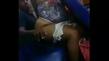 Punheta no ônibus