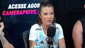 sophie buttini dando o cu Amadoras 