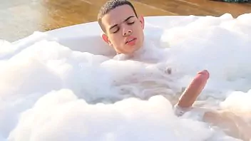 Xvideos gay victor hugo